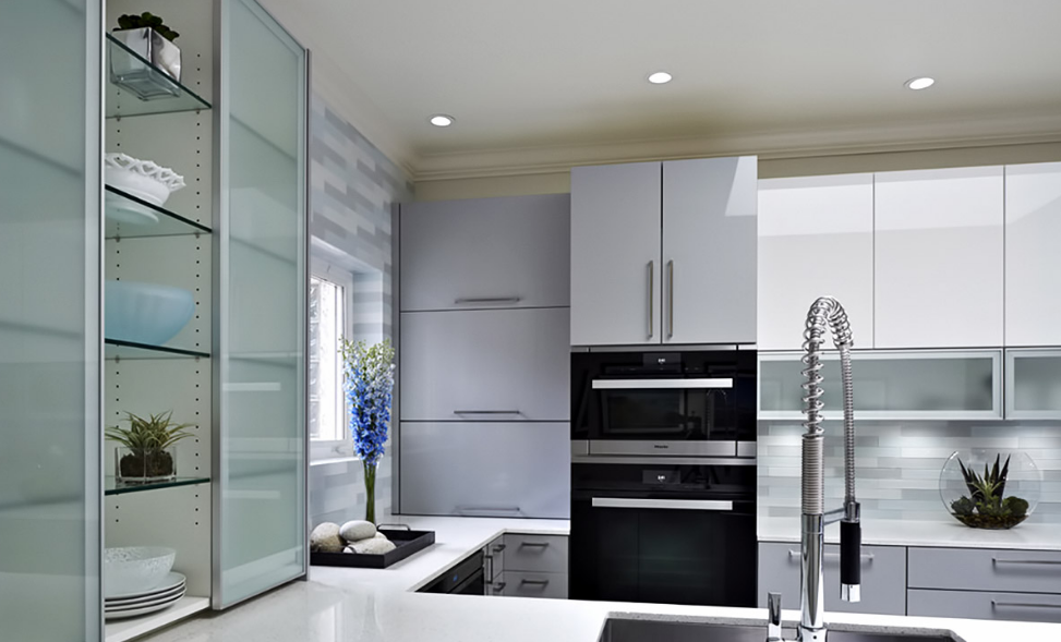 High-gloss kitchen designs