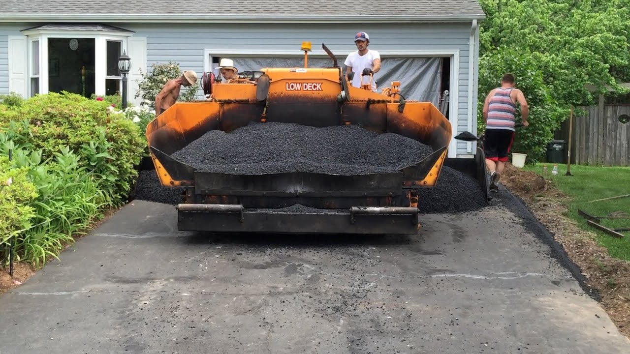 installing asphalt driveways