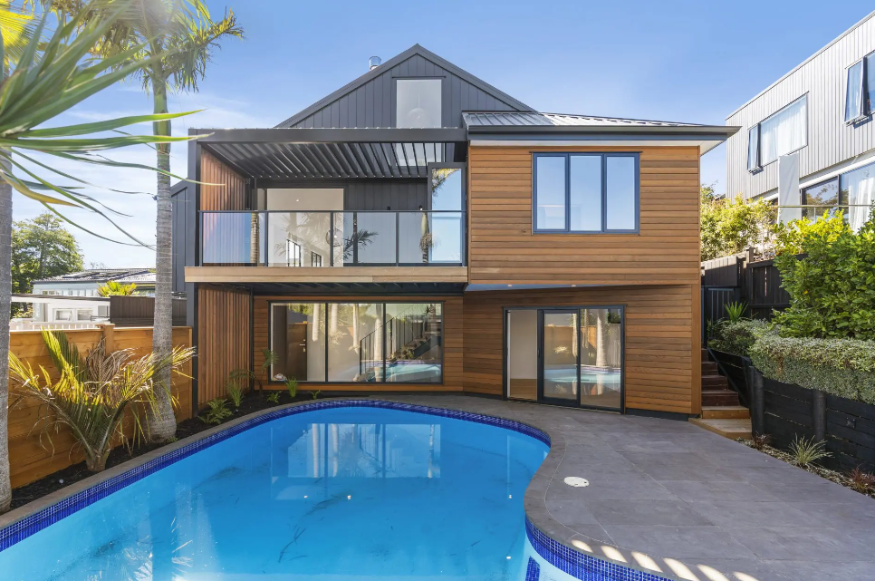recladding homes in Central Auckland